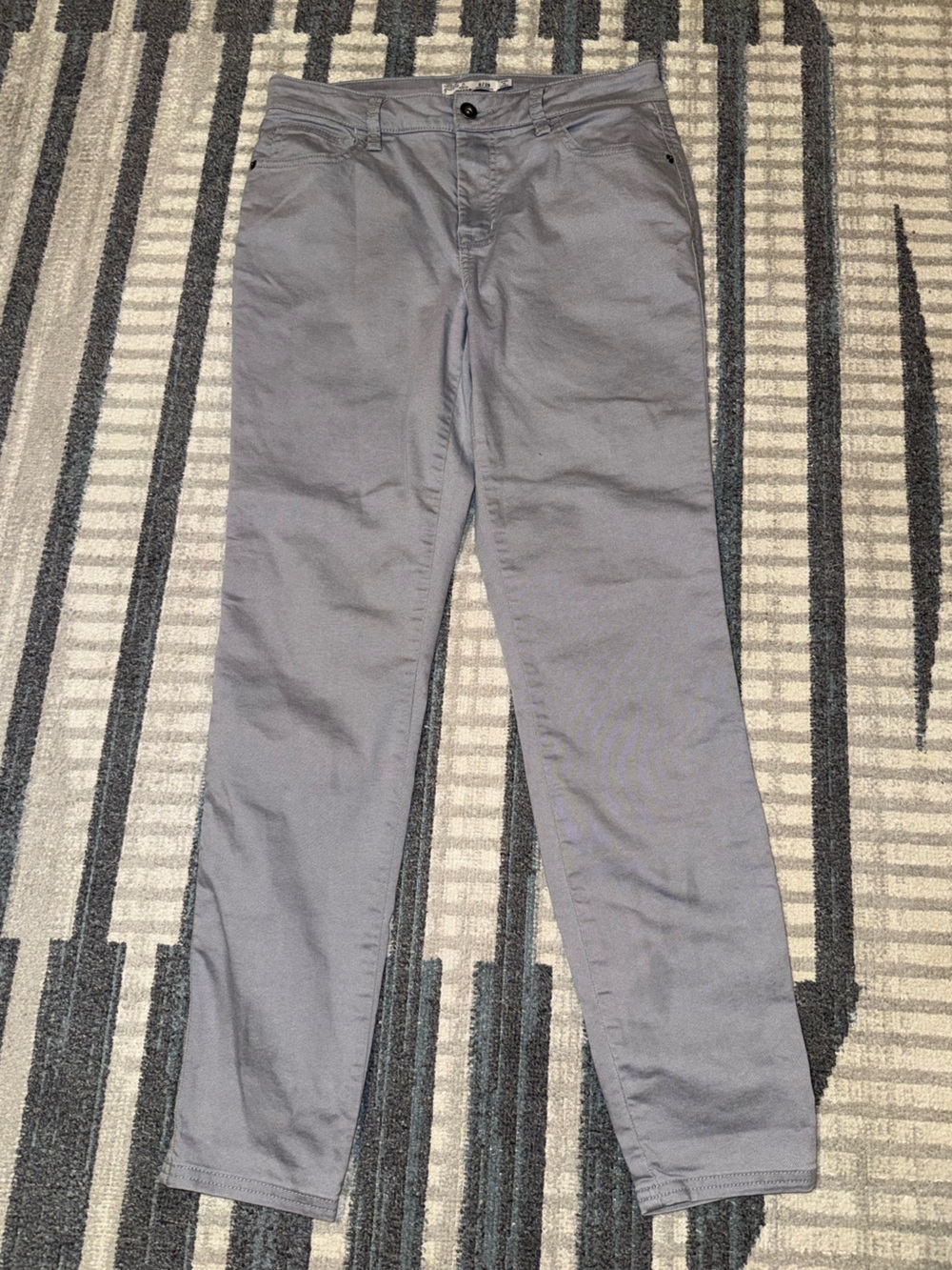 Prana Women’s Light Gray 5 Pocket Stretch Chinos Size 8/29 Cotton Blend Comfort